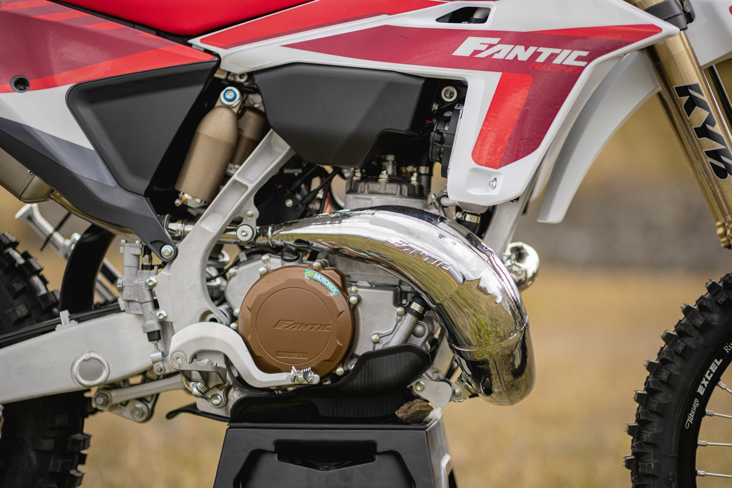 FANTIC XE300 MY24 WHITE EDITION