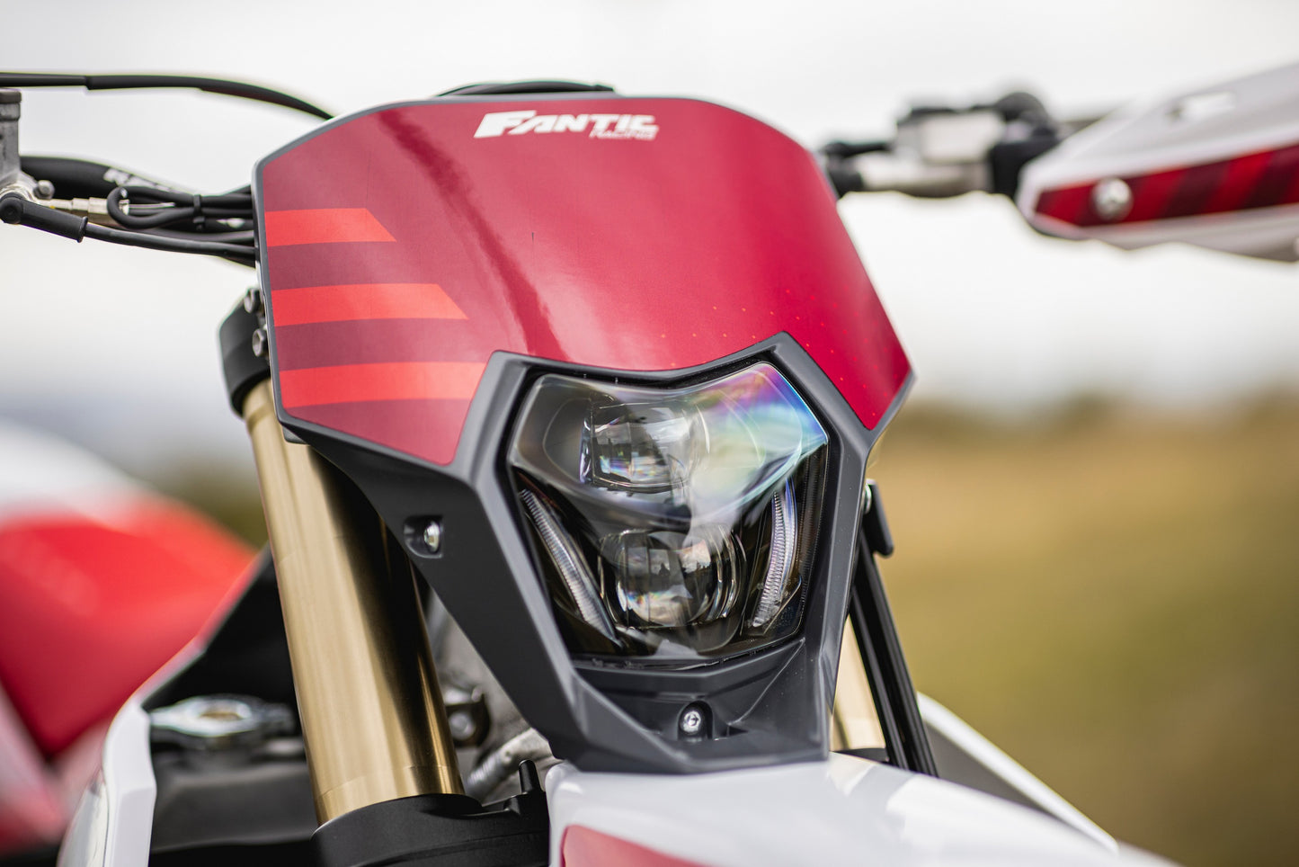 FANTIC XE300 MY24 WHITE EDITION